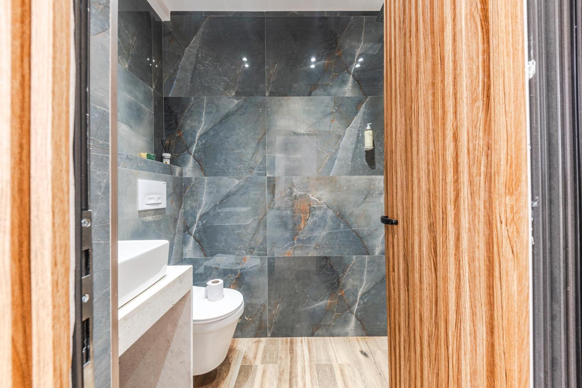 Atelier Apartments By Kondo Stays Tirana Exterior foto
