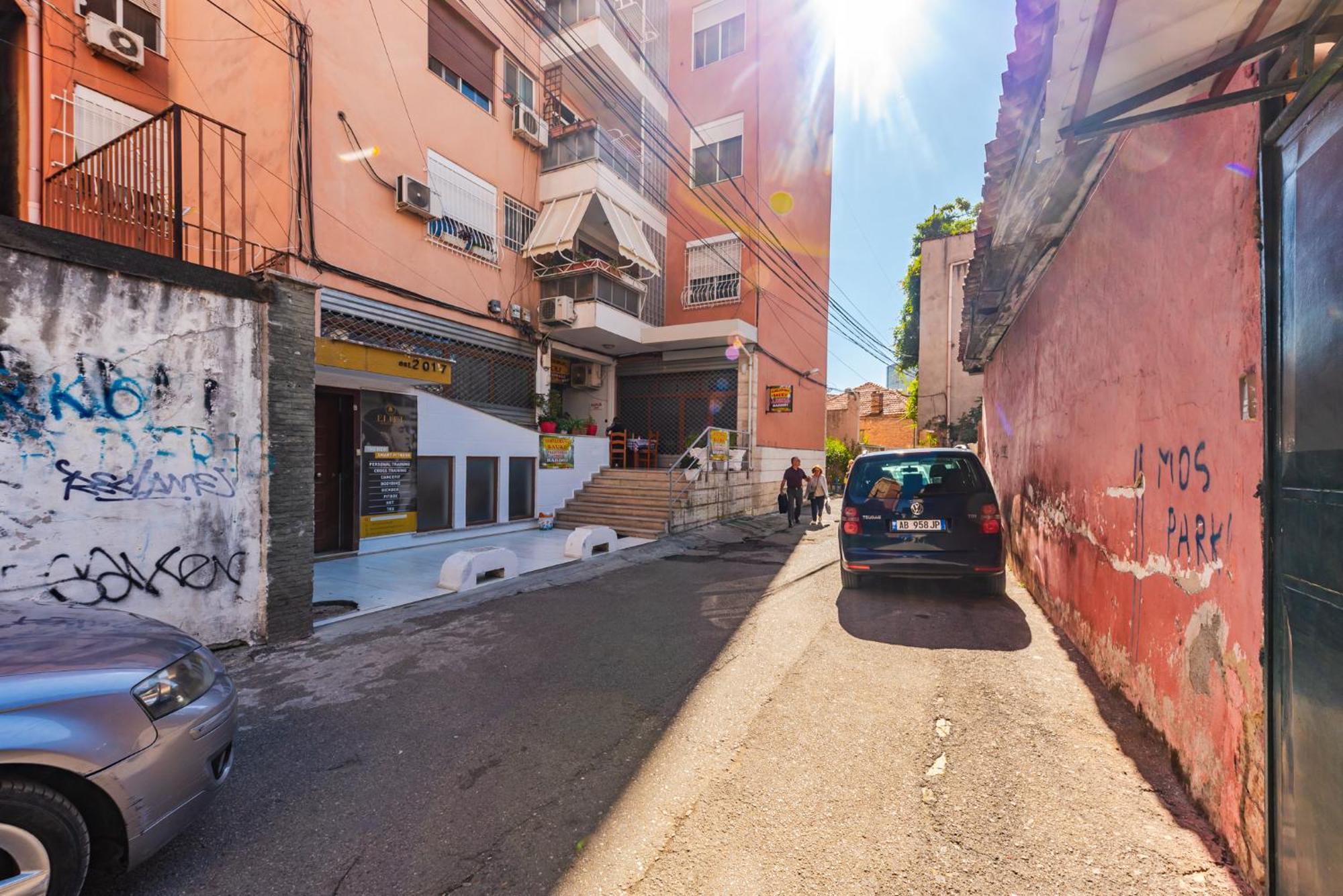 Atelier Apartments By Kondo Stays Tirana Exterior foto